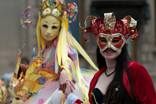 Dr. Sketchy's Charleston and Sarkany representing in the Festivall Art Parade.